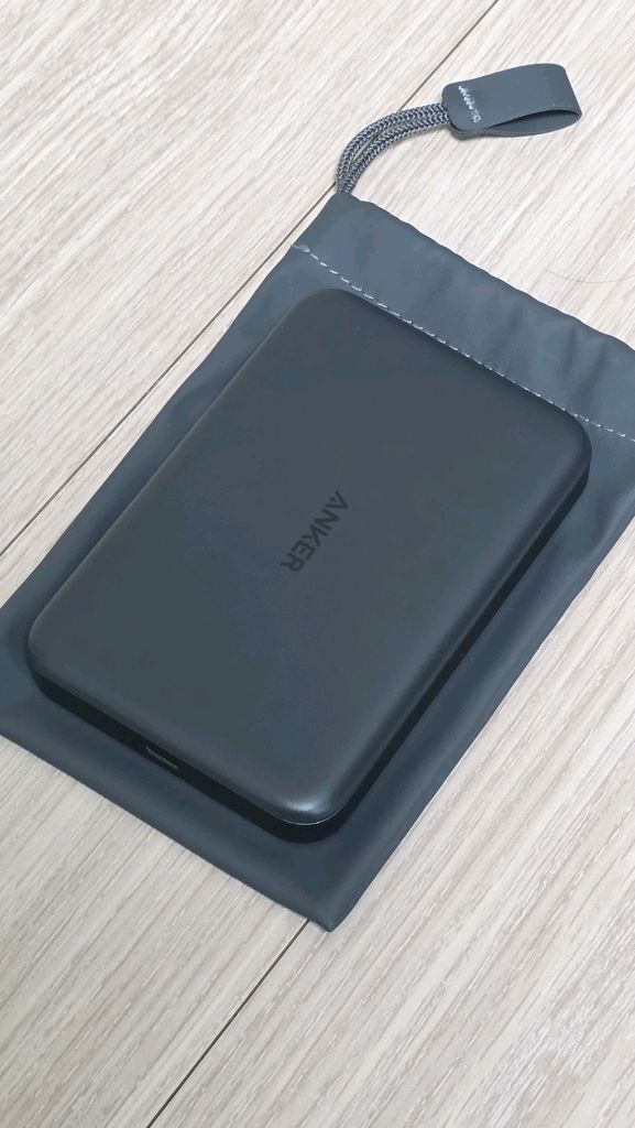 앤커 맥고 파워뱅크 10000mAh 30W 무선충전 보조배터리 A1664--2