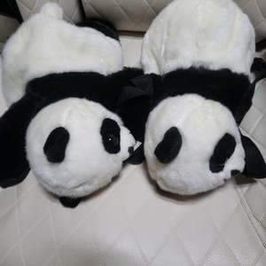 에버랜드(정품) 푸바오 어깨가방 2개 팝니다.