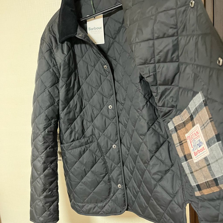 [새상품] 바버 린드필드 퀼팅 자켓 블랙 S사이즈 이미지
