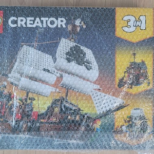 레고 31109(해적선) 미개봉 새제품 팝니다.