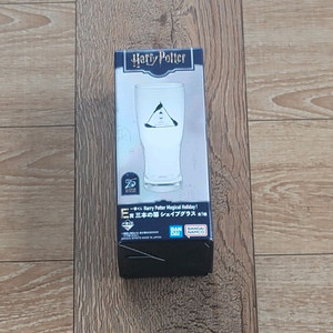 제일복권 해리포터 Magical Holiday E상 세개의 빗자루 쉐이프 글라스 이미지