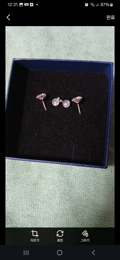 모이사나이트 총4캐럿 실버 귀걸이 팝니다--1