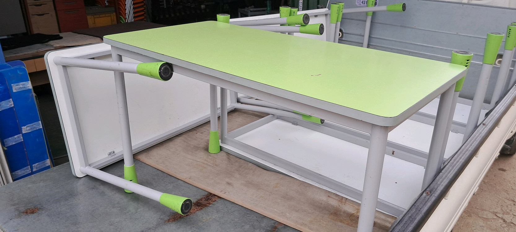 키높이책상 키높이테이블 팝니다--1