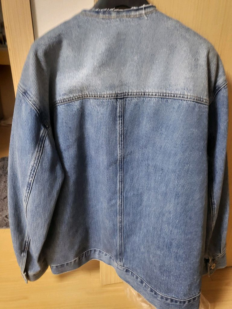 럭키슈에뜨 데님 자켓 팝니다--2