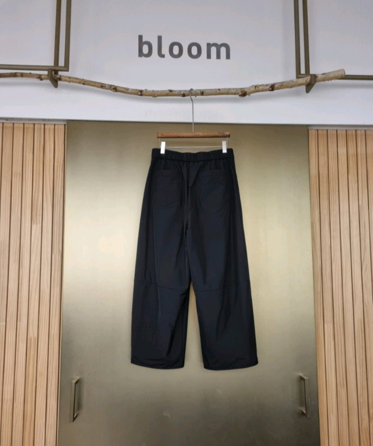 제평 블룸 블랙 배기 팬츠 이미지