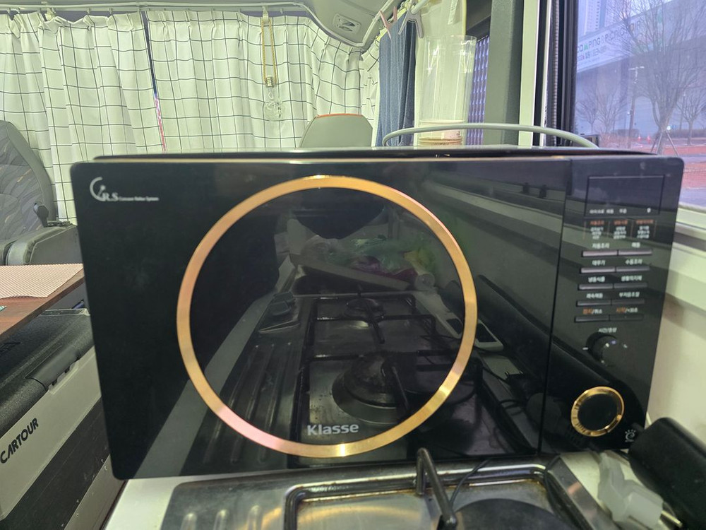 대형 버스 캠핑카 이미지