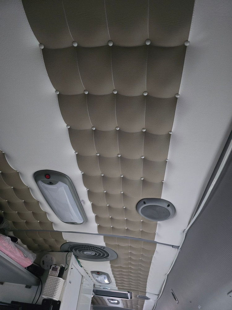 대형 버스 캠핑카 이미지