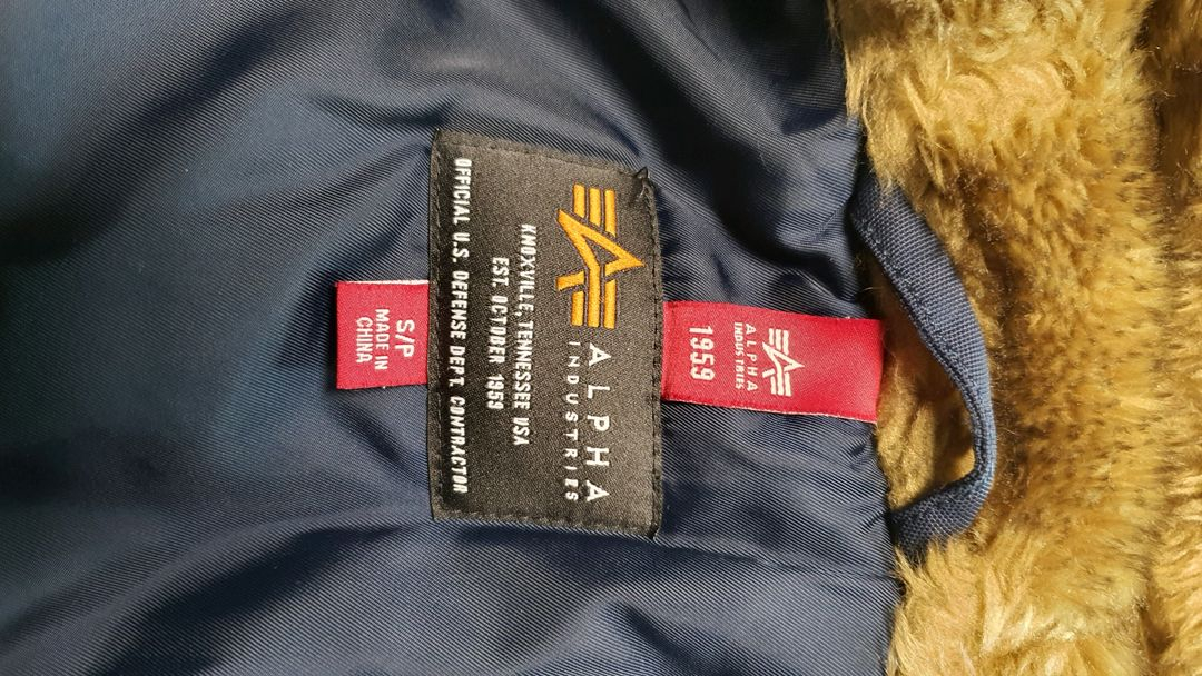 알파인더스트리 N3B 네이비 패딩 점퍼 이미지