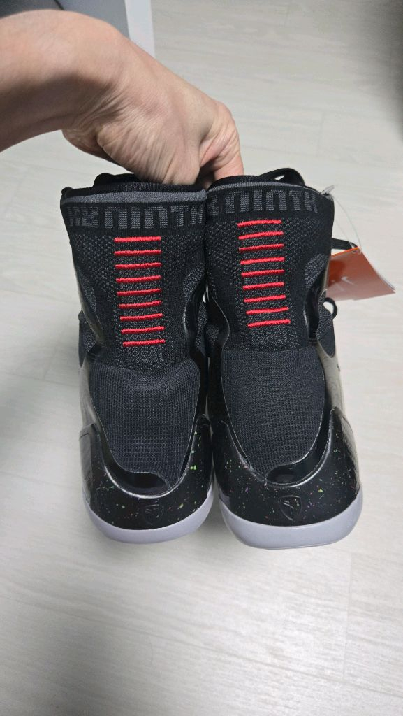 나이키 코비9 엘리트 프로트로 하이 마스터피스 2025 310mm 판매합니다 농구화--4