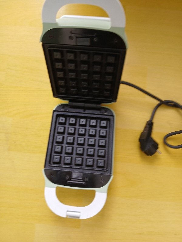 [새제품] 신일 샌드위치 와플 붕어빵 크로플 멀티 메이커 SSW-J600WO 이미지