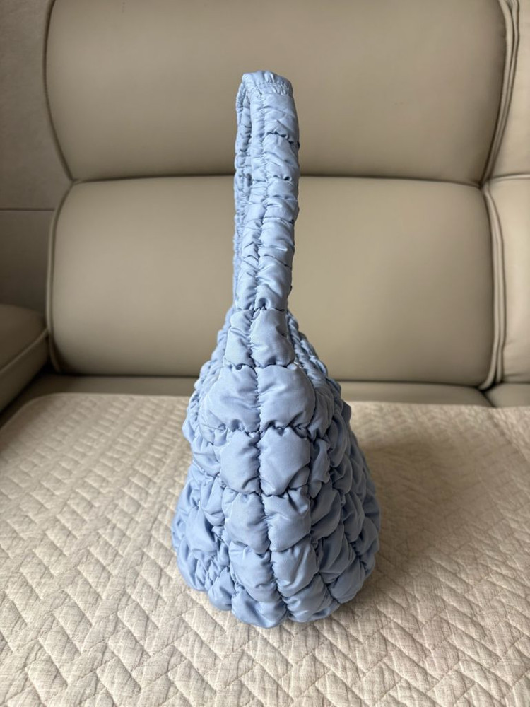 코스 가방 소라색 이미지