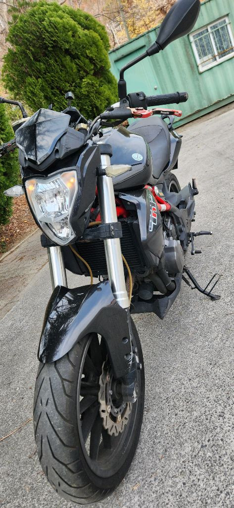 베넬리300 오토바이 2017년 2만천 라이더 TNT300--3