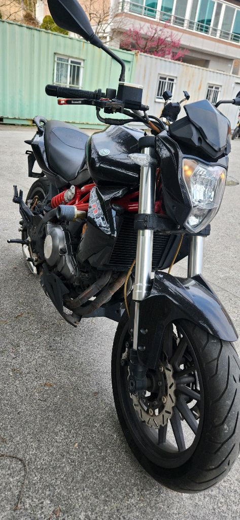 베넬리300 오토바이 2017년 2만천 라이더 TNT300--4