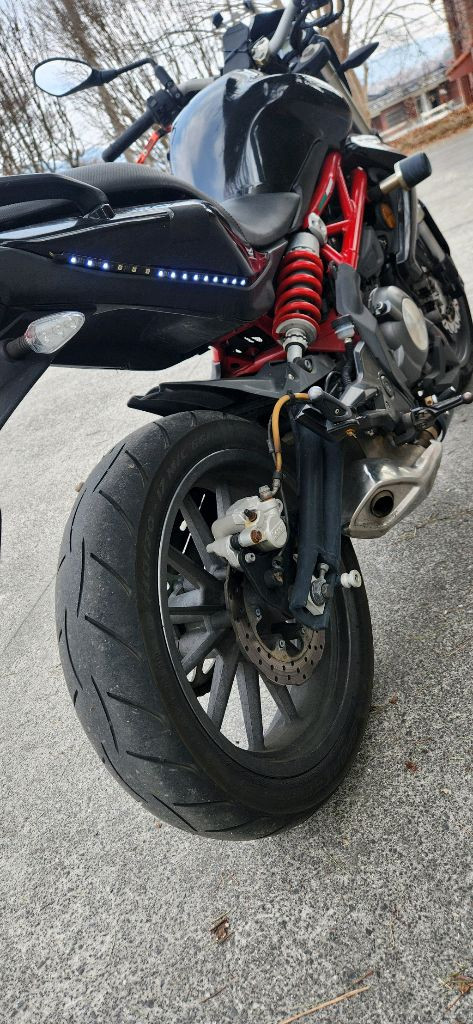 베넬리300 오토바이 2017년 2만천 라이더 TNT300--6