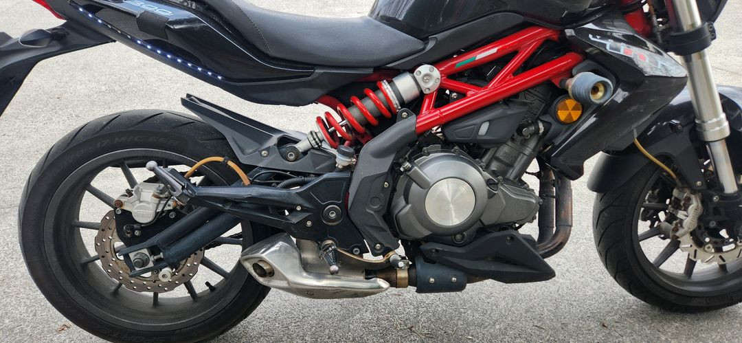 베넬리300 오토바이 2017년 2만천 라이더 TNT300--7