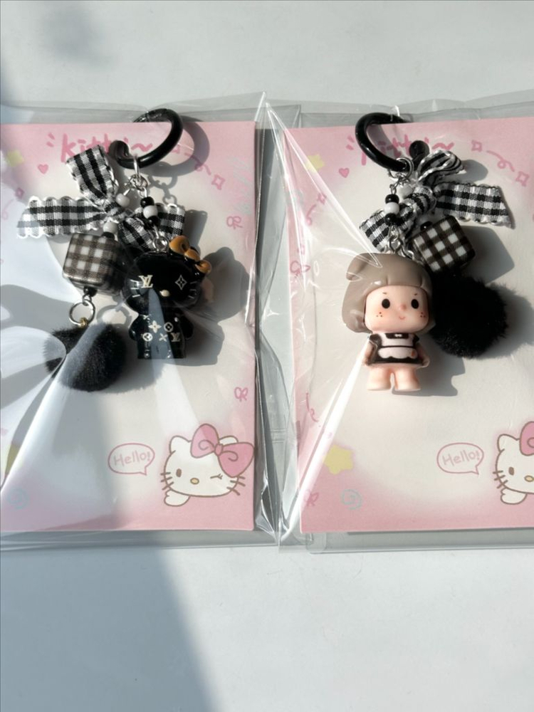 핸드메이드 헬로키티 어린시절 피규어 키링 이미지