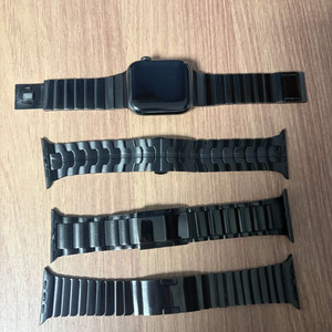 애플워치7 45mm 스테인리스 스틸 이미지