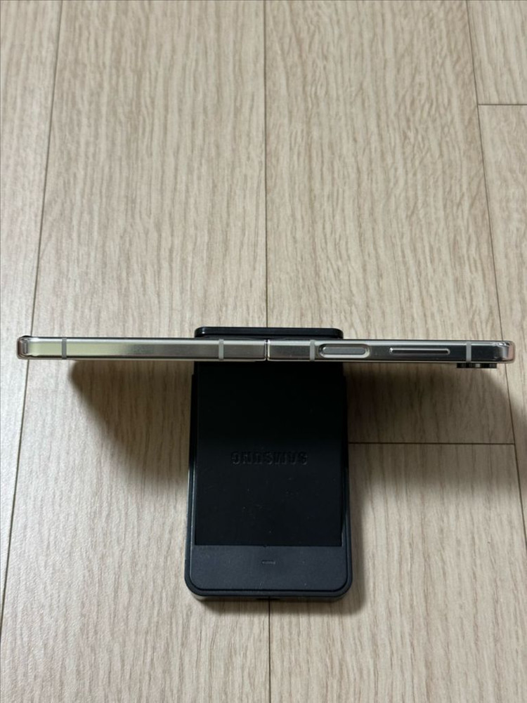 리퍼폰 F731 갤럭시Z플립5 크림 512GB--13