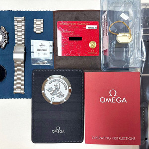 오메가 문워치 구형 헤잘라이트(운모) 덕후박스