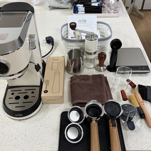 오르테 커피머신 풀세트 이미지