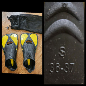 아레나 오리발 235사이즈 마레스 오리발 같이드림