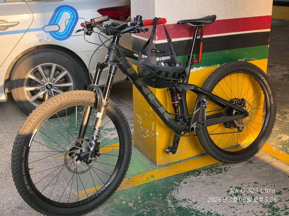 2021년식 트렉 레머디8 27.5 올마운트 MTB 사이즈M 팝니다.--1