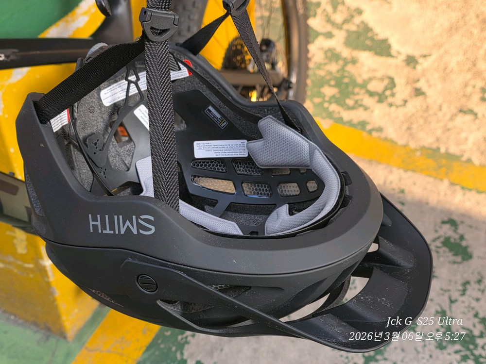 2021년식 트렉 레머디8 27.5 올마운트 MTB 사이즈M 팝니다.--2