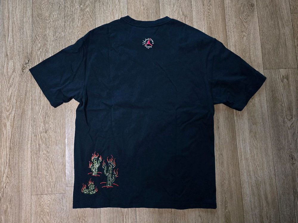 나이키 조던 트레비스 스캇 반팔티 XL 팝니다--2