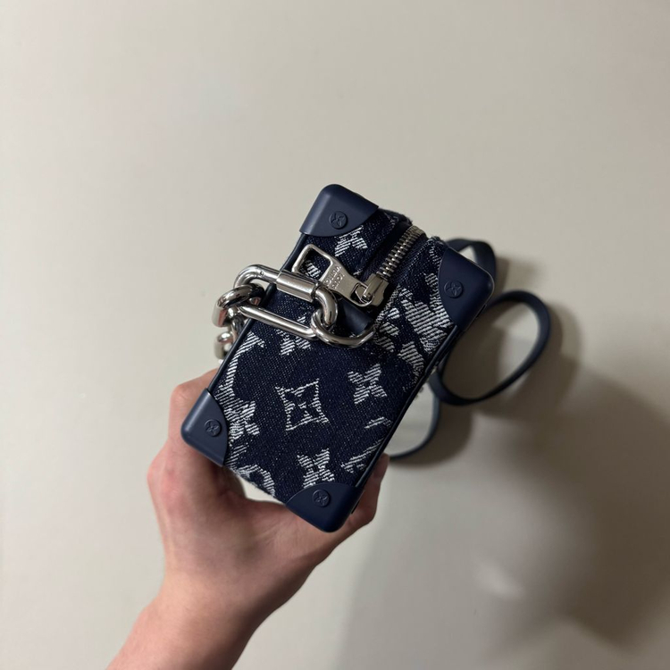 [한정판/당일출고]루이비통 테피스트리 소프트트렁크 크로스백 이미지