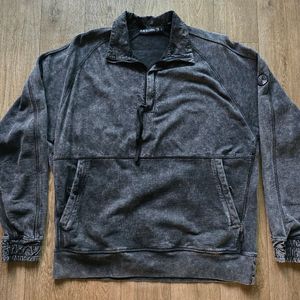 시리즈 가먼트다잉 하프집업 스웻셔츠 블랙 새제품 팝니다