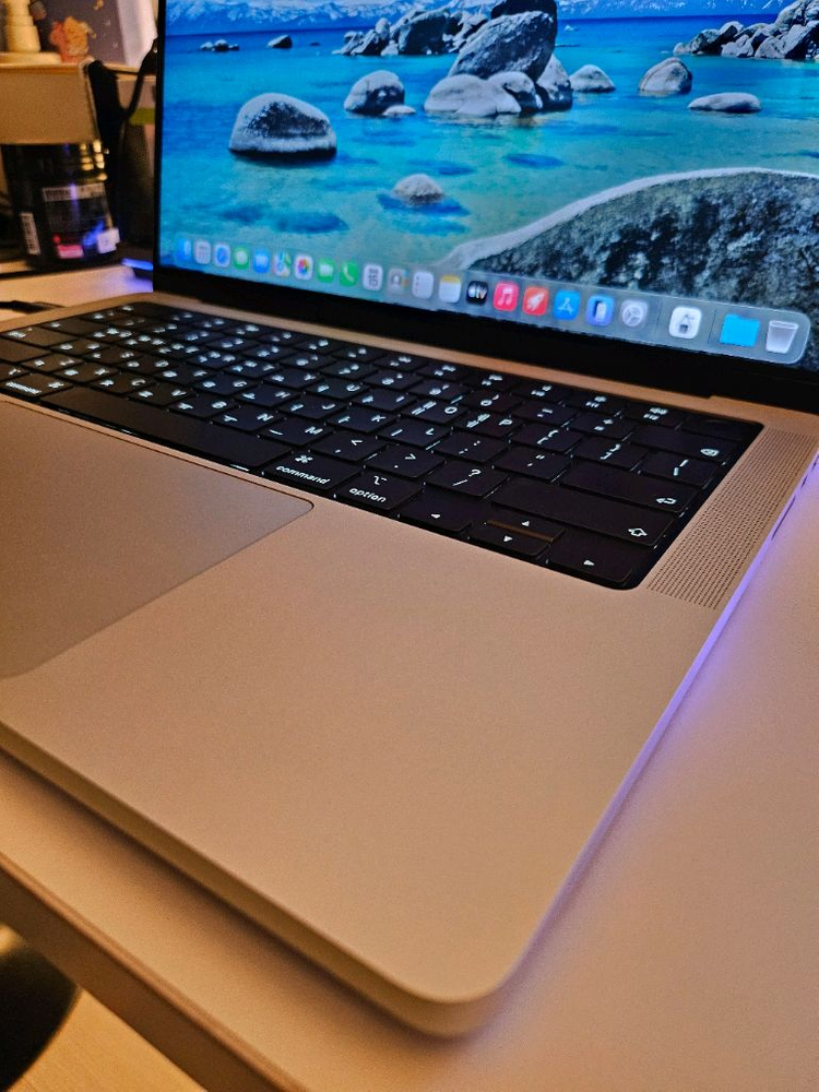 M1 맥북 프로 14인치 32g 1TB 판매 이미지