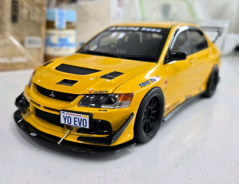 1:18 다이캐스트 evo9 이미지