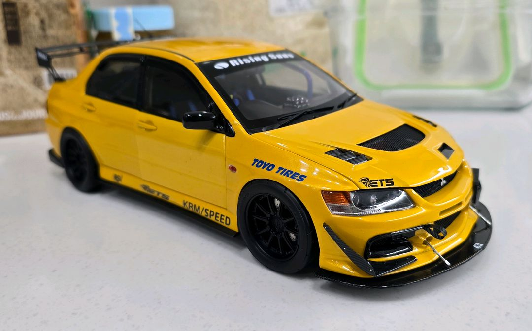 1:18 다이캐스트 evo9 이미지
