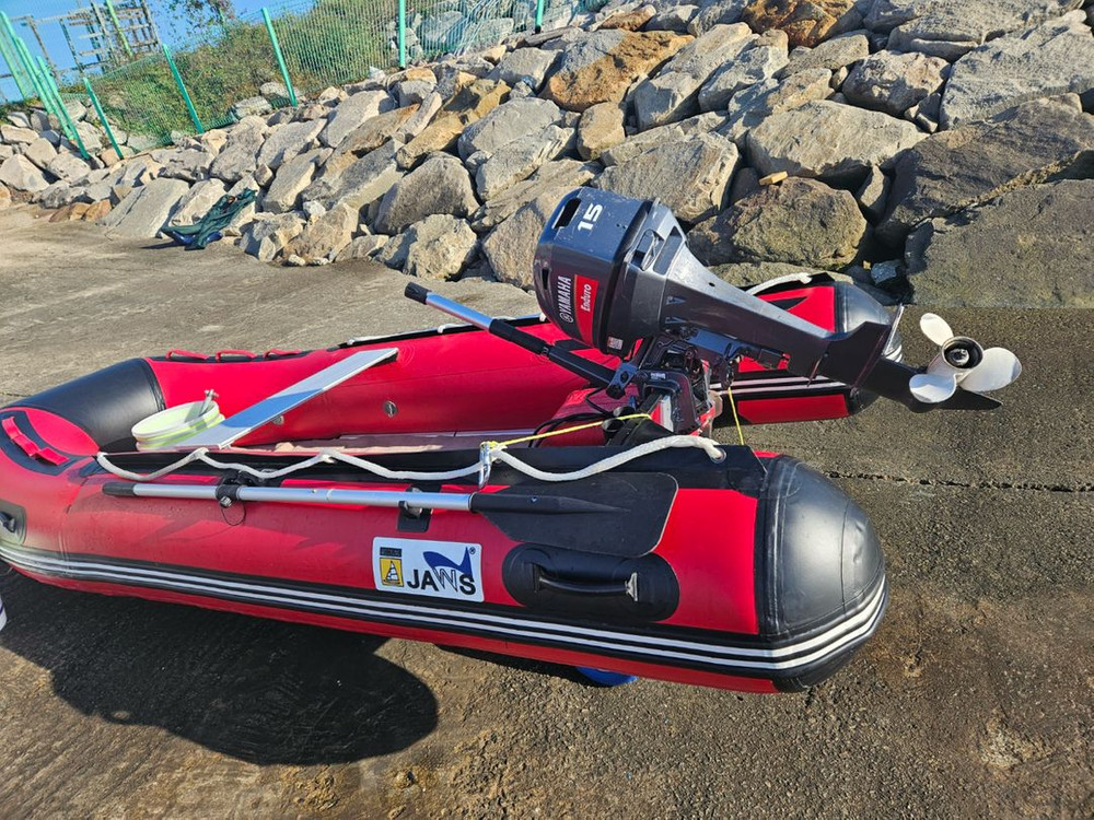 상태 굿) 공기보트 330 +야마하 15마력 엔진 풀세트 판매 (엔진수레 / 자동에어펌프 포함) 이미지