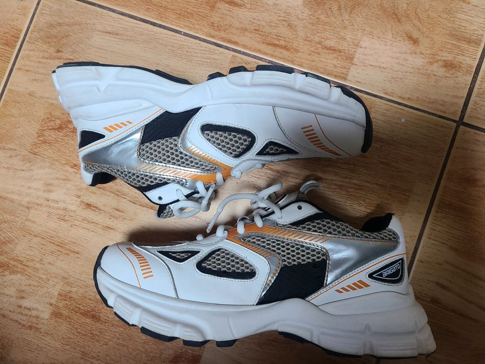 악셀 아리가토 235(230추천) 이미지