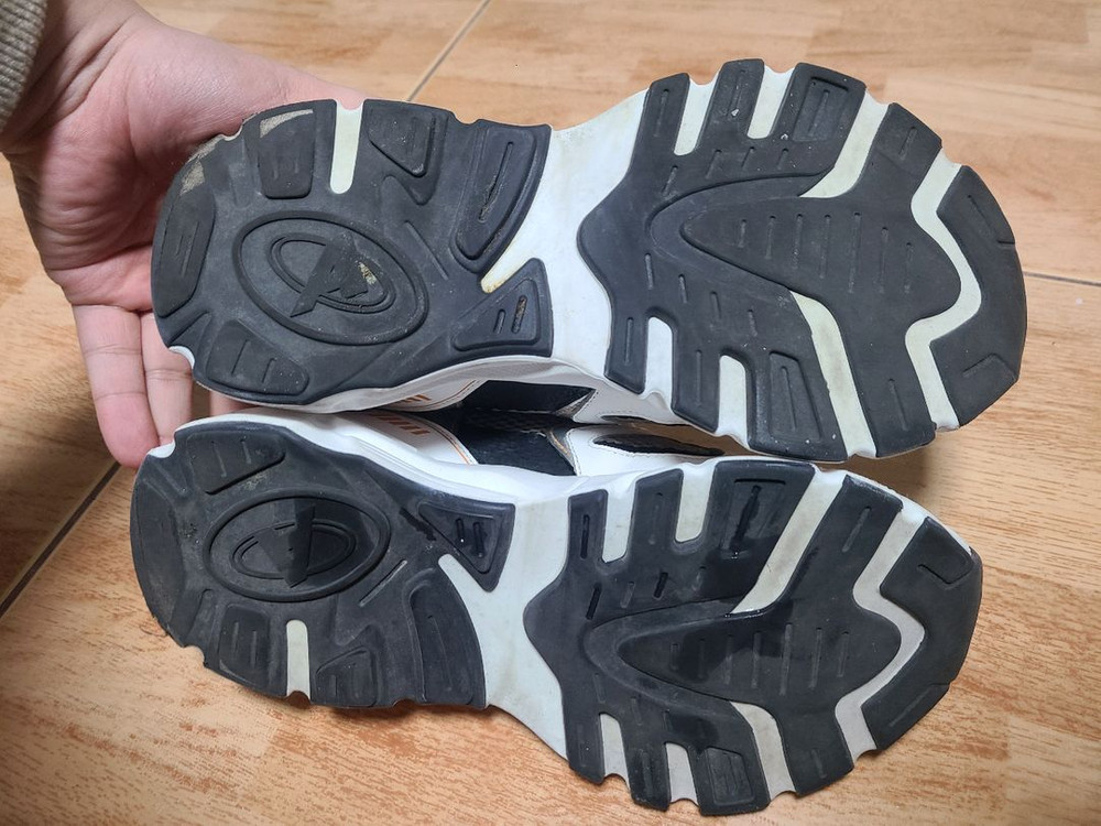 악셀 아리가토 235(230추천) 이미지