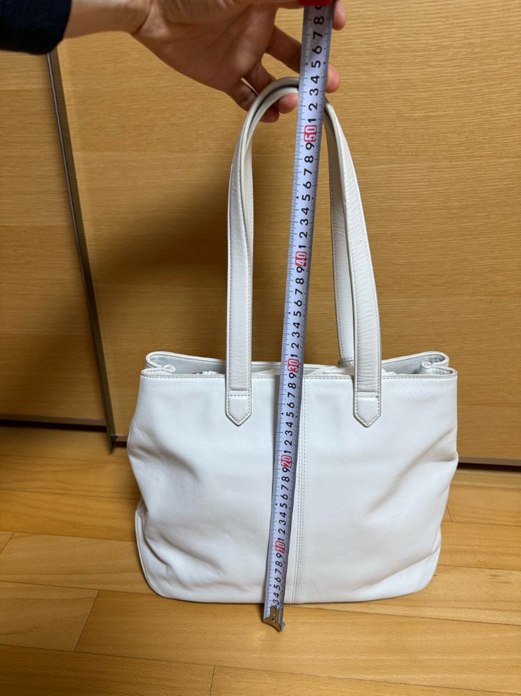 DKMY 디케이앤와이 가죽 가방 백 토트백 숄더백 기리메등 다 짱짱해요최고급 부자재 자연스러운 사용감 밑판 가로 3--1