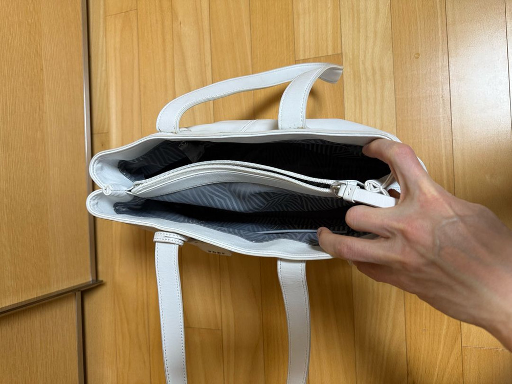 DKMY 디케이앤와이 가죽 가방 백 토트백 숄더백 기리메등 다 짱짱해요최고급 부자재 자연스러운 사용감 밑판 가로 3--8