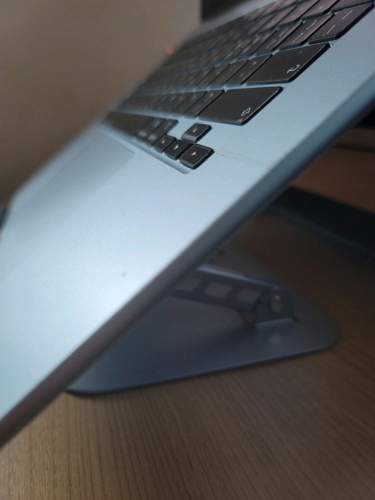 맥북에어 15인치 M4 (스카이블루) 이미지