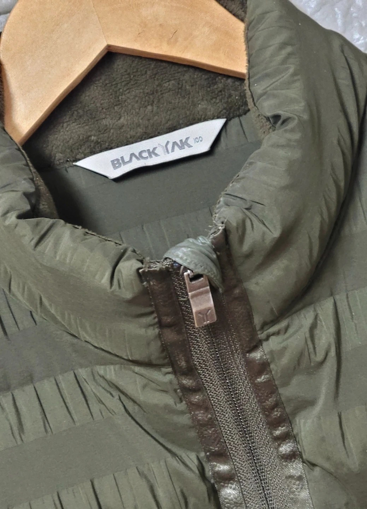 블랙야크 포이나 라이트 구스다운 베스트--6