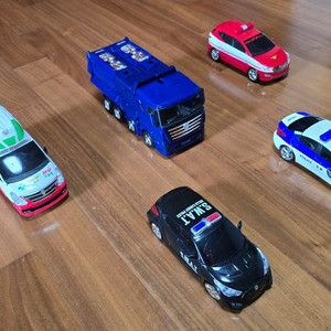 헬로카봇 펜타스톰 5단합체 구성품 다있고 상태좋아요