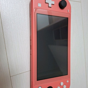 닌텐도스위치라이트 코랄 이미지