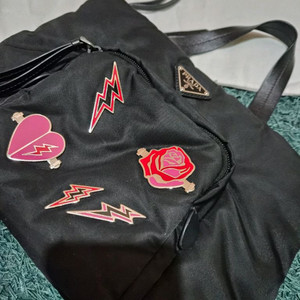 프라다 포코노 패치 숄더백 크로스백 1BG279