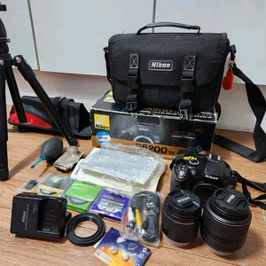 니콘dslr d5200 풀박스 세트+단렌즈+삼각대 S급