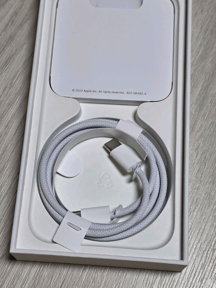 아이폰 15프로 512 블랙+워치7 45mm GPS 이미지