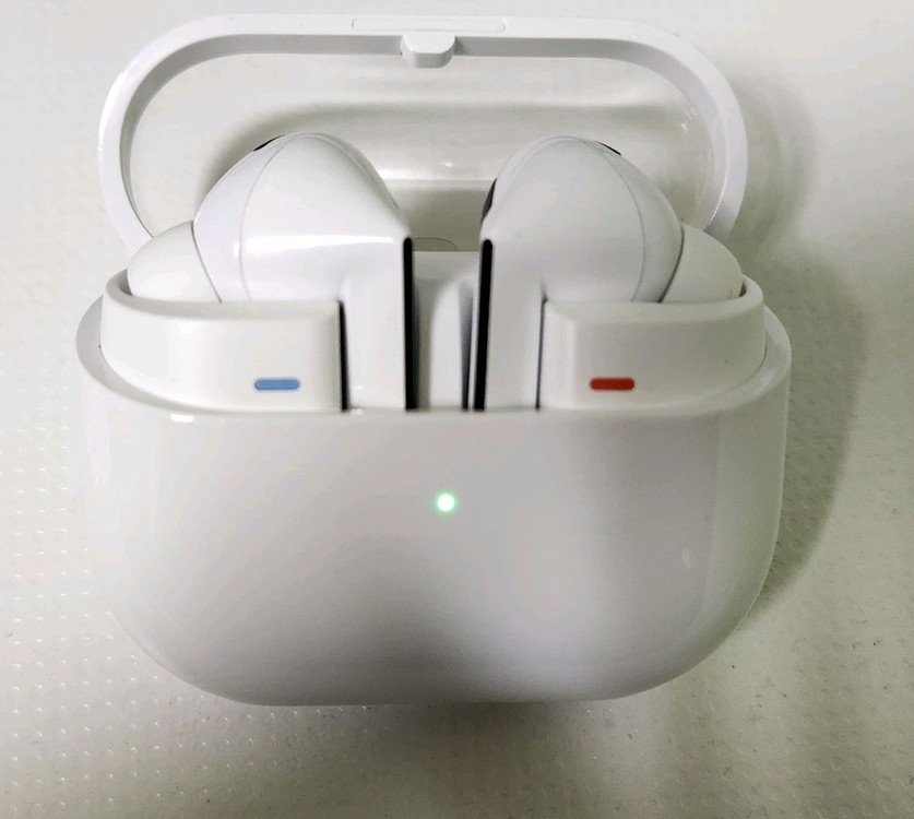 버즈3프로 풀박스+케이스 이미지