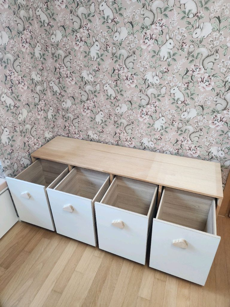 원목 서랍장 이미지