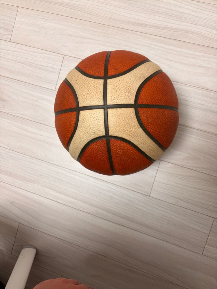 몰텐 BG5000 프로공인구 농구공 판매합니다 이미지