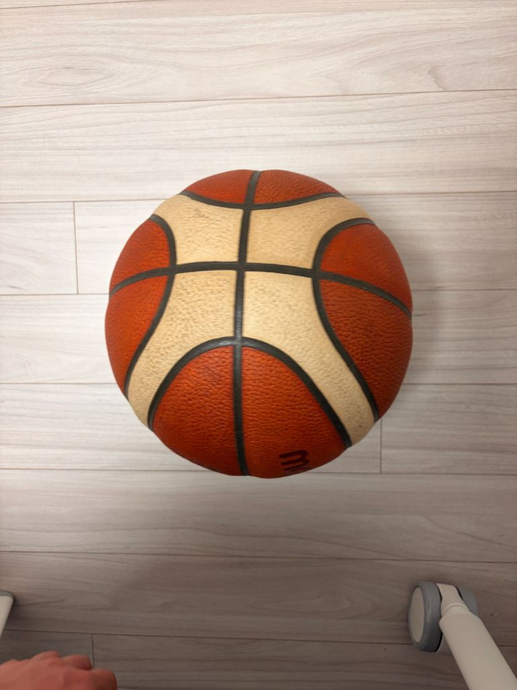 몰텐 BG5000 프로공인구 농구공 판매합니다 이미지