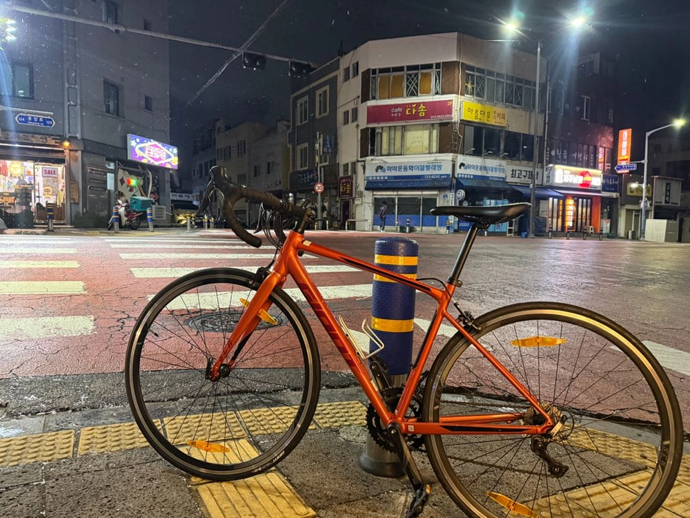 자이언트 로드자전거 팝니다 - 안심되는 중고거래